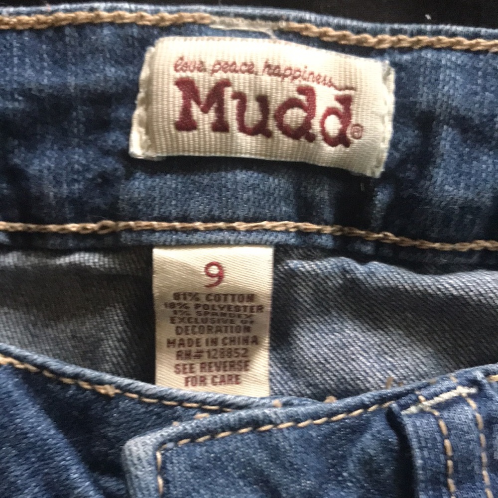 Shorts - Picture 2 of 2
